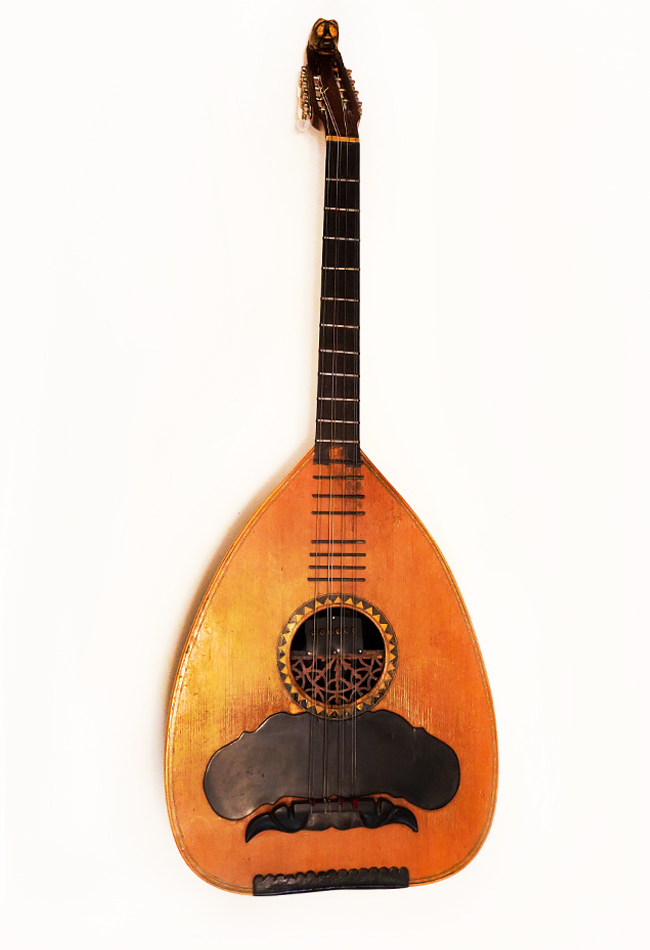 Λαγούτο Κρητικό  Γεωργίου Φραγγεδάκη  